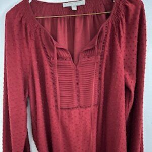 Woman's Red Daniel Rainn Top